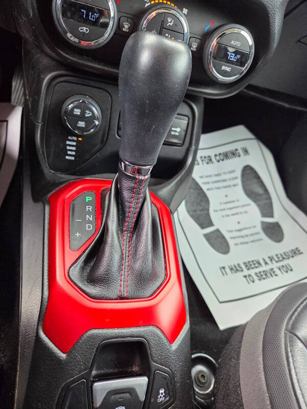 2016 Jeep Renegade Trailhawk