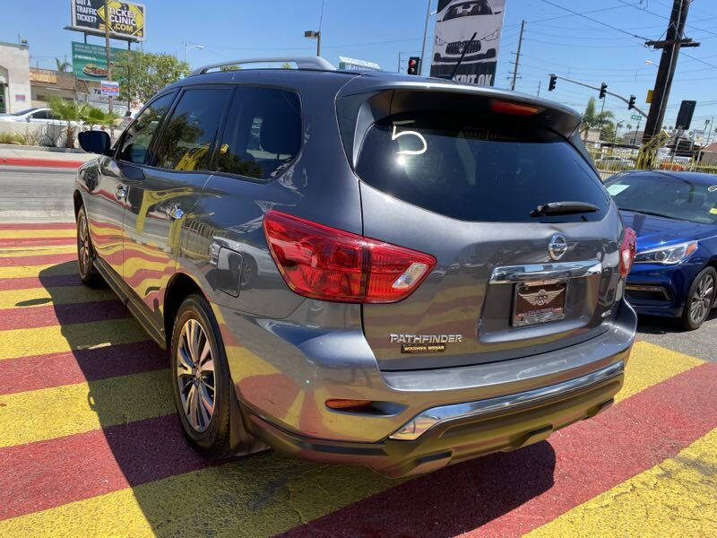 2017 Nissan Pathfinder S