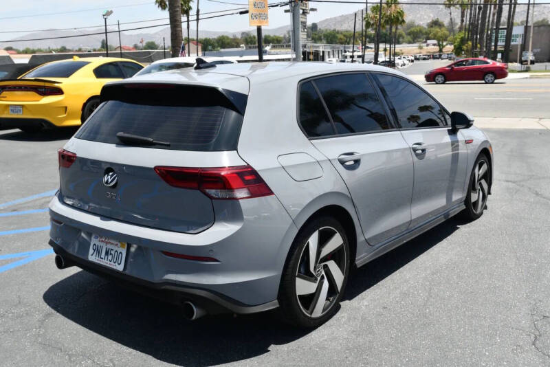 2022 Volkswagen Golf GTI SE
