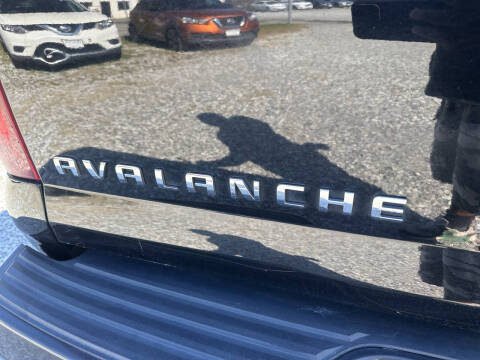 2013 Chevrolet Avalanche LTZ Black Diamond