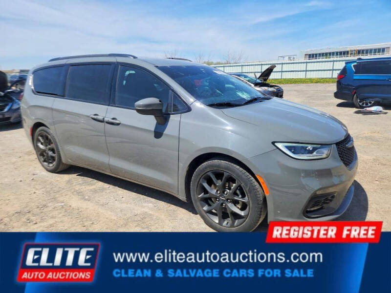 2023 Chrysler Pacifica Touring L