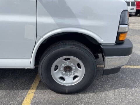 2025 Chevrolet Express 3500