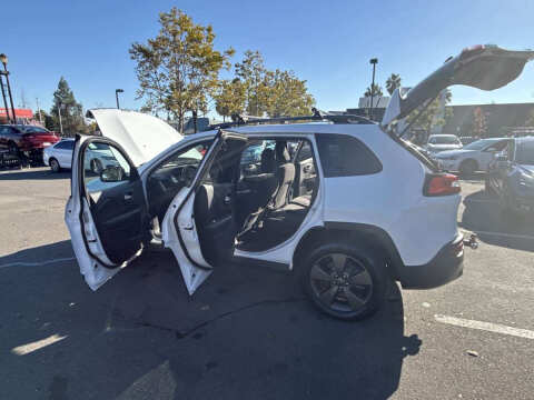 2017 Jeep Cherokee 75th Anniversary