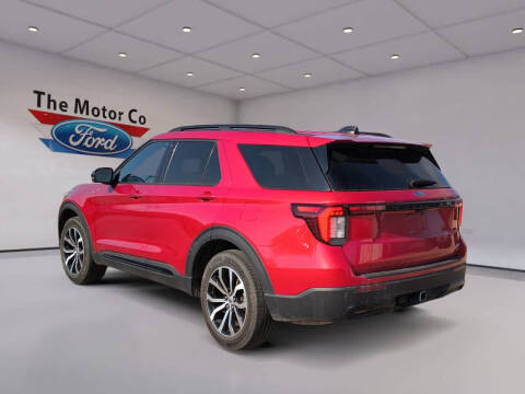 2025 Ford Explorer ST-Line