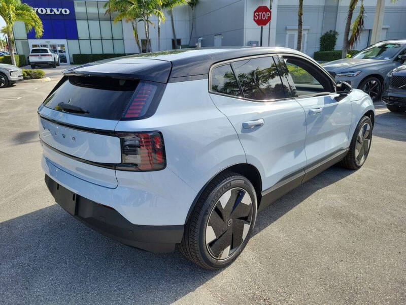 2026 Volvo EX30 Twin Plus