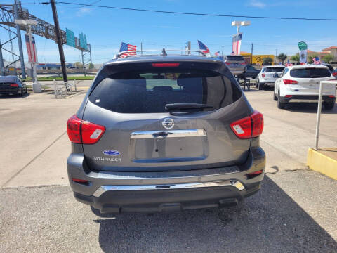 2020 Nissan Pathfinder S