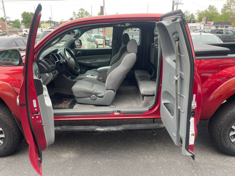 2008 Toyota Tacoma Base photo 16