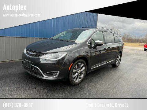 2020 Chrysler Pacifica for sale at Autoplex in Sullivan IN