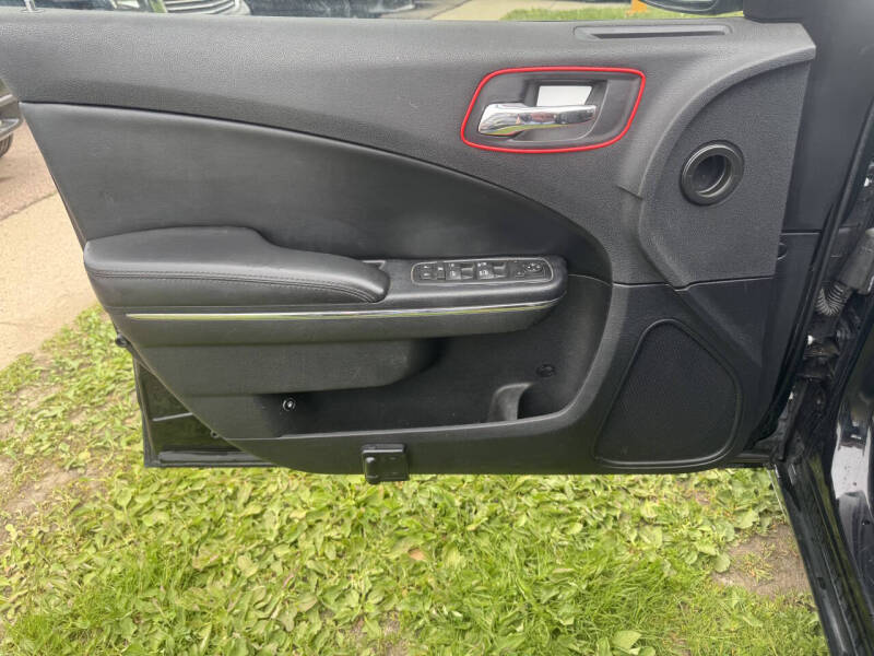 2012 Dodge Charger SE
