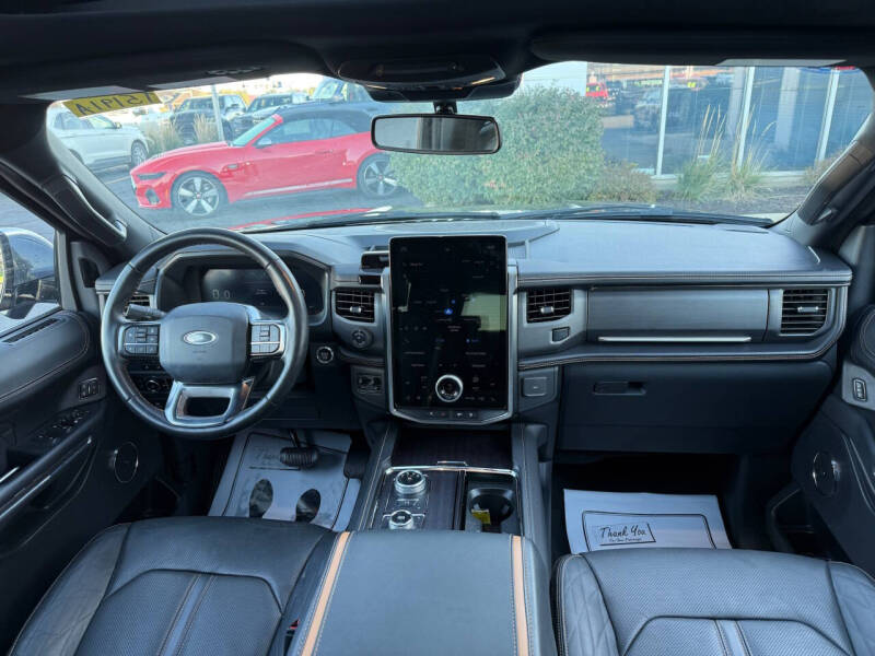 2023 Ford Expedition MAX Platinum