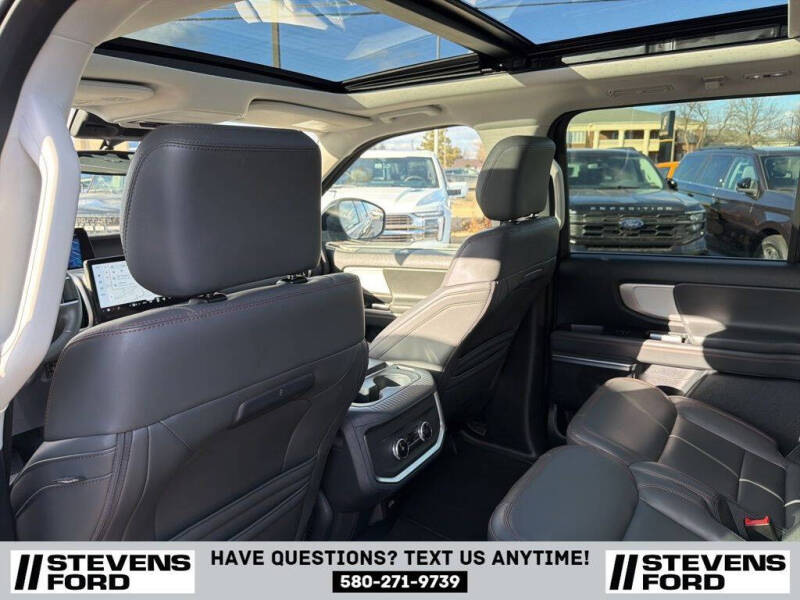 2025 Ford Expedition MAX Active