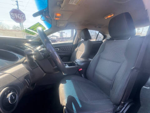 2010 Ford Taurus SEL