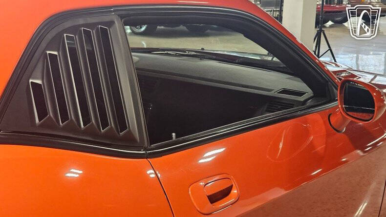 2009 Dodge Challenger SRT8