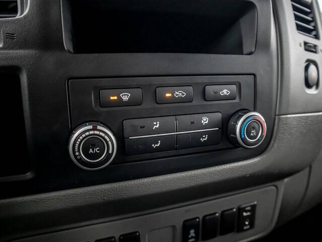 2018 Nissan NV 2500 HD SV