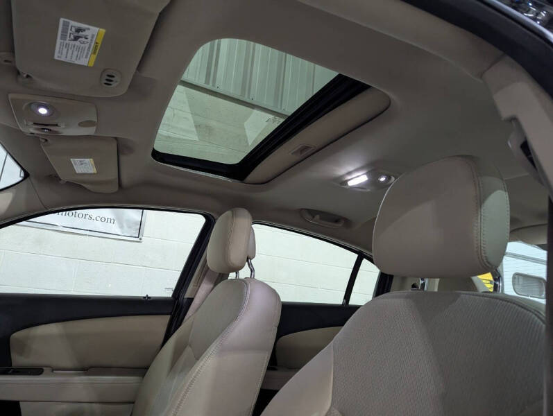 2012 Chrysler 200 Touring