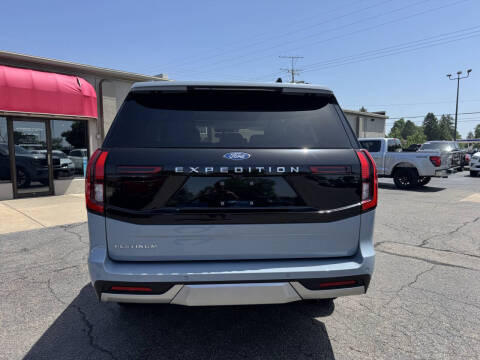 2025 Ford Expedition Platinum