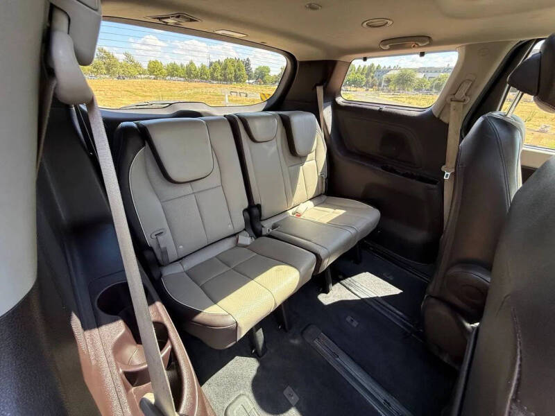 2016 Kia Sedona Limited