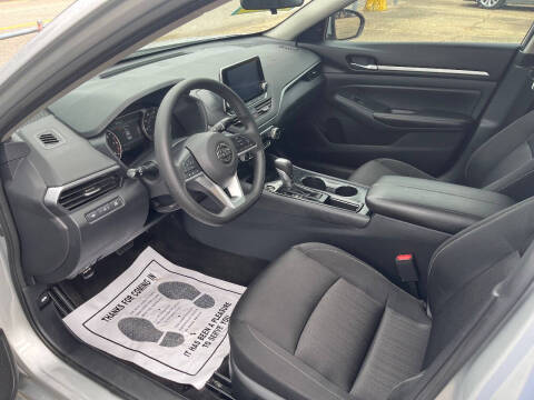 2022 Nissan Altima 2.5 SV