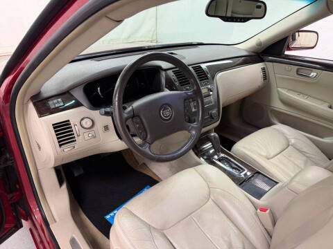 2011 Cadillac DTS Luxury Collection