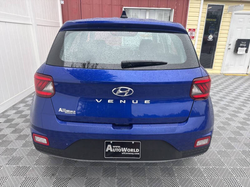 2022 Hyundai Venue SE