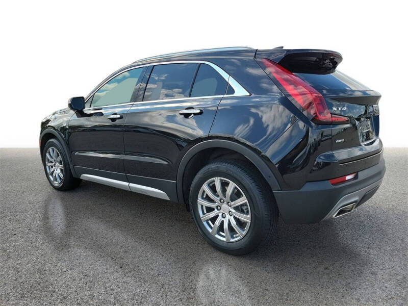 2023 Cadillac XT4 Premium Luxury