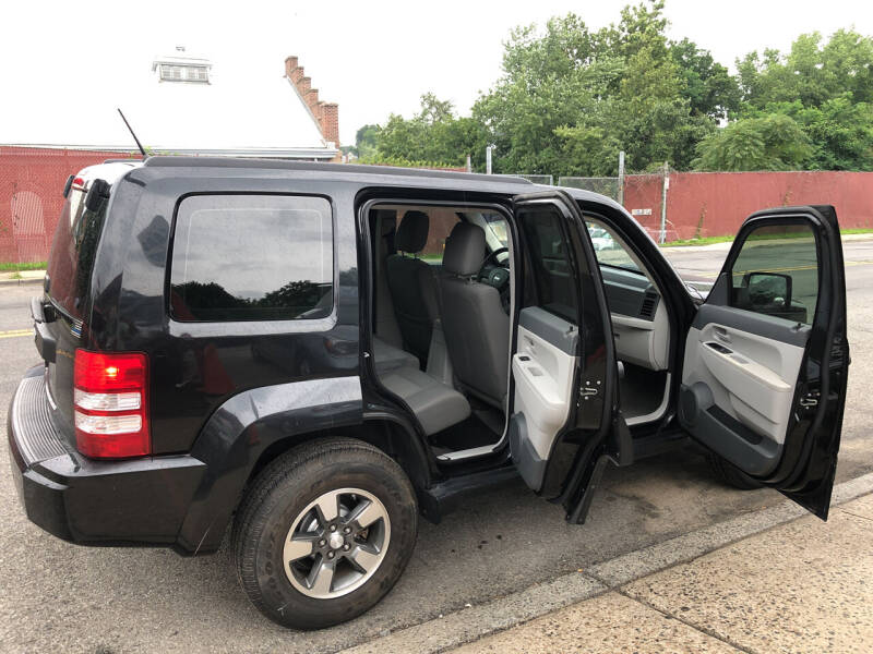 2008 Jeep Liberty Sport