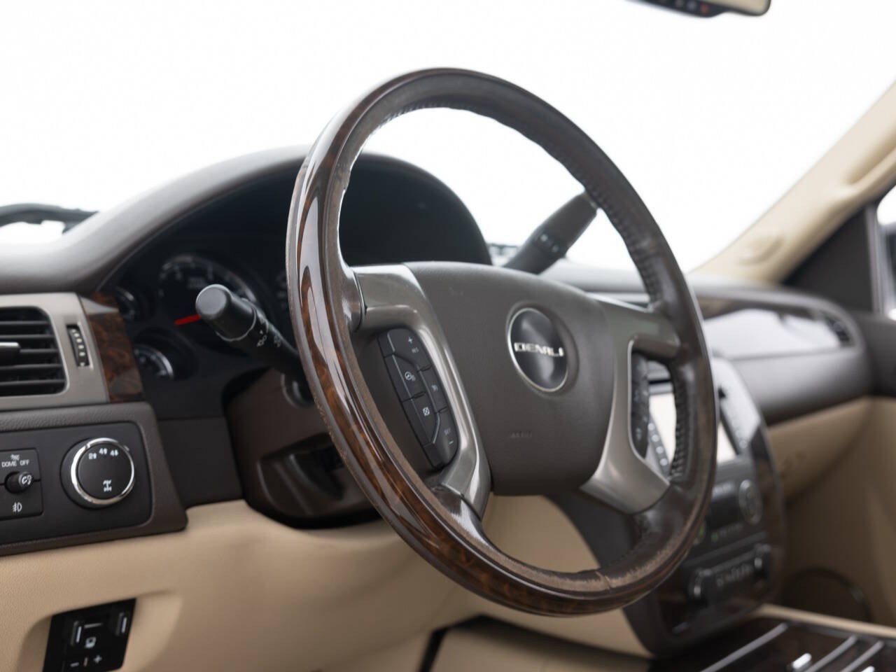 Used Car 2013 Gmc Sierra 2500hd  Denali 4x4 4dr Crew Cab Sb For Sale Under $35,000 In Coal City, Illinois