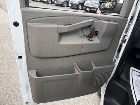 2022 GMC Savana 2500