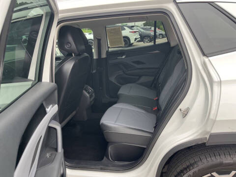 2025 Volkswagen Tiguan SE 4Motion