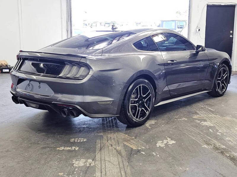2020 Ford Mustang