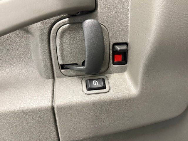 2025 Chevrolet Express LS 3500