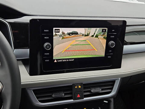 2026 Volkswagen Taos SE