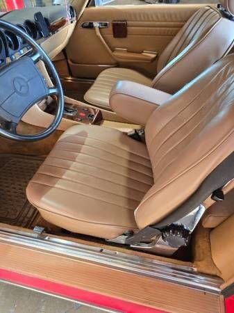 1987 Mercedes-Benz 560SL