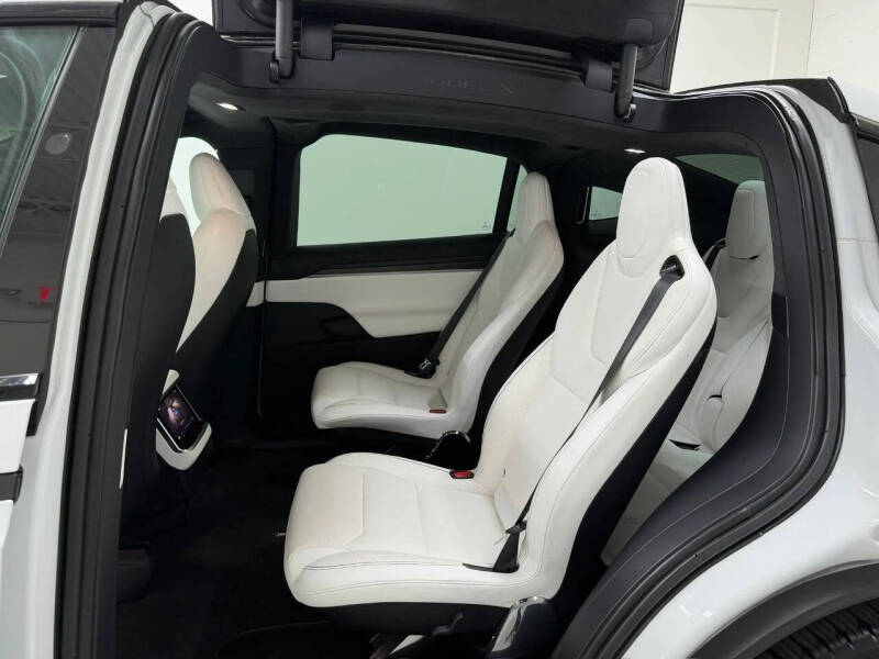 2022 Tesla Model X Plaid