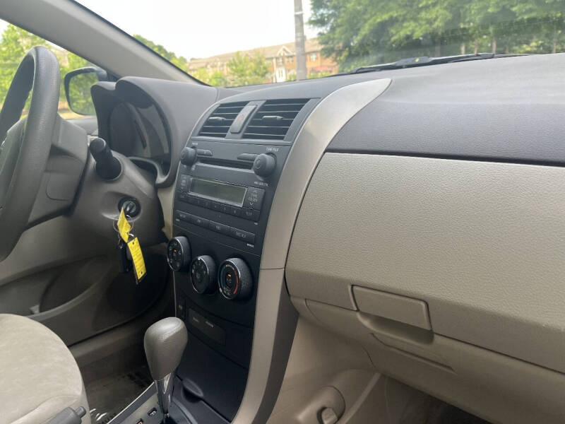 2009 Toyota Corolla LE