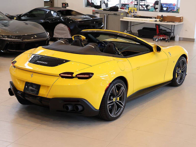 2025 Ferrari Roma Spider