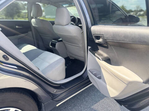 2014 Toyota Camry LE