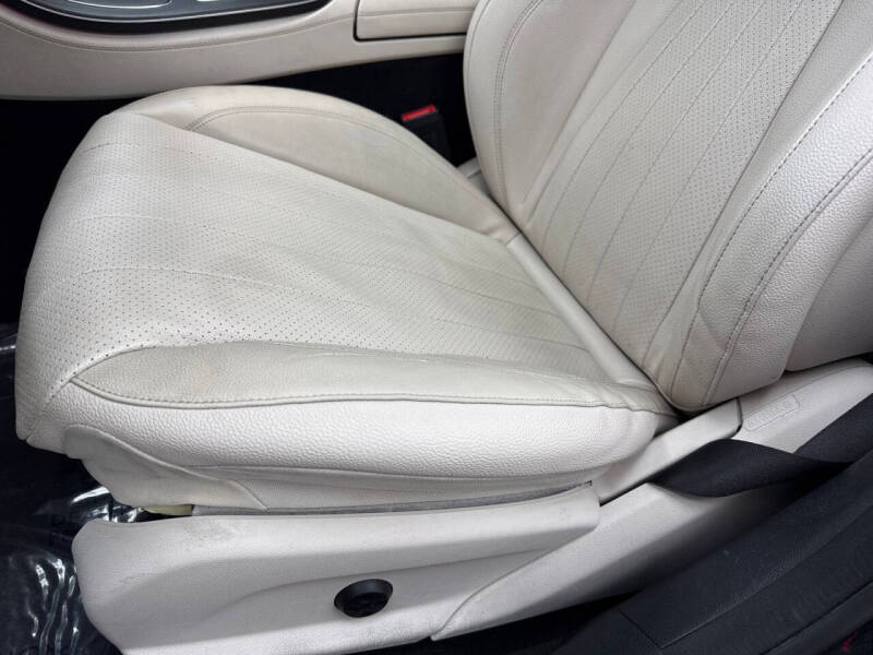 2019 Mercedes-Benz E-Class E 300