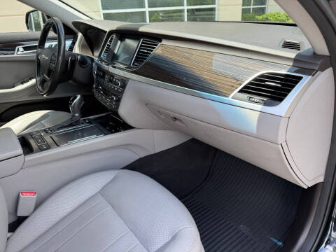 2017 Genesis G80