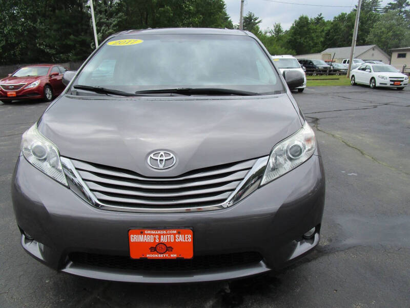 2017 Toyota Sienna XLE 7-Passenger