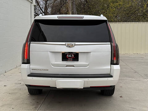 2017 Cadillac Escalade ESV Premium Luxury