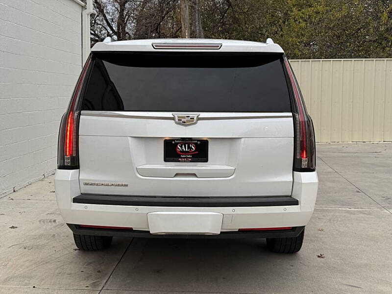 2017 Cadillac Escalade ESV Premium Luxury