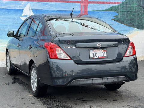 2015 Nissan Versa 1.6 S