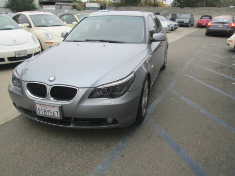 2004 BMW 5 Series 530i