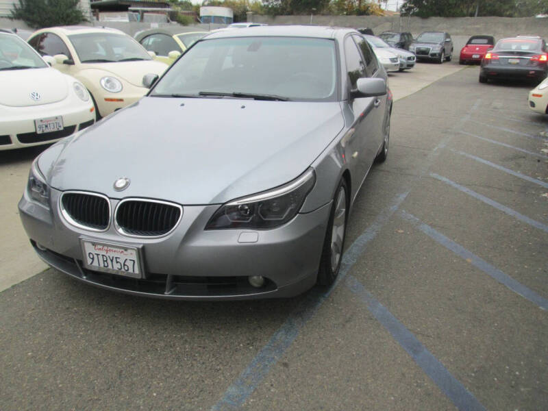 2004 BMW 5 Series 530i