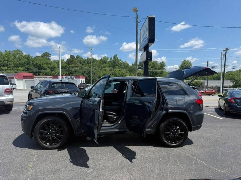 2017 Jeep Grand Cherokee Laredo