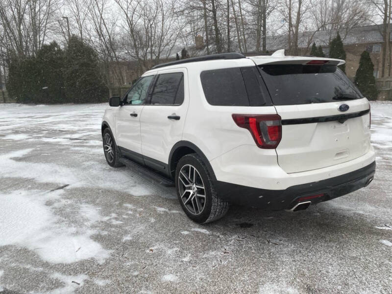 2017 Ford Explorer Sport
