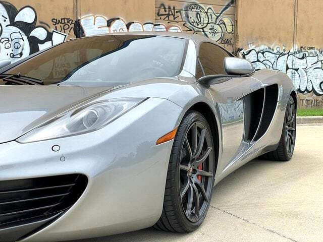 2012 McLaren MP4-12C