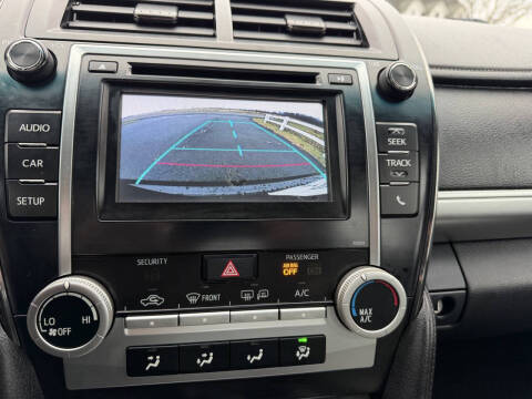 2014 Toyota Camry SE