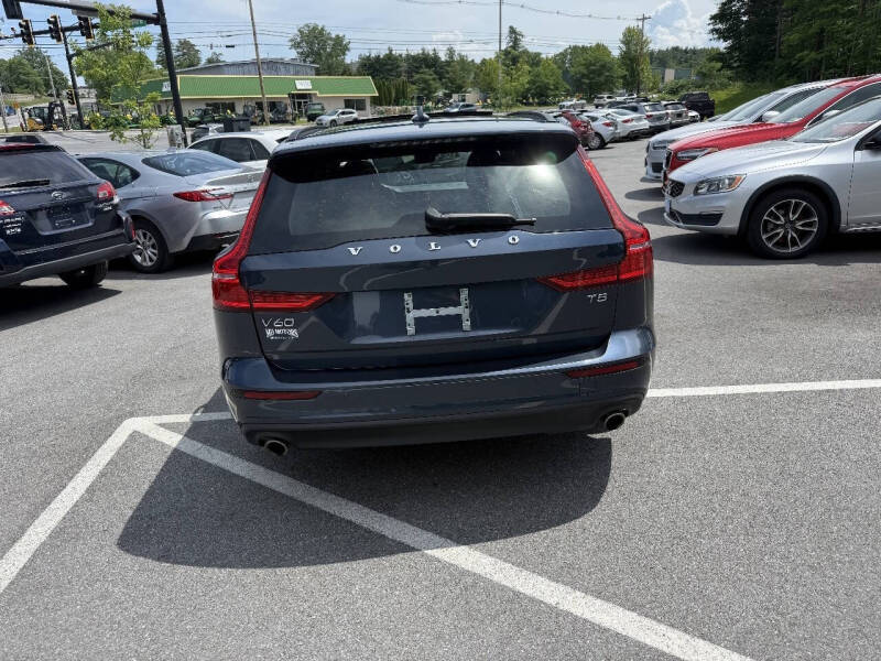 2020 Volvo V60 T5 Momentum